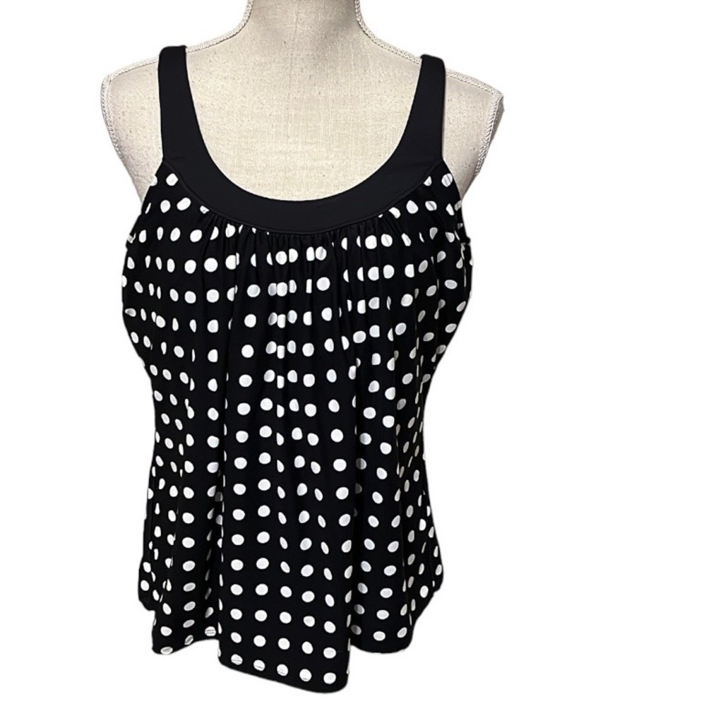 Tankini w/built in bra size 38, black and white ,